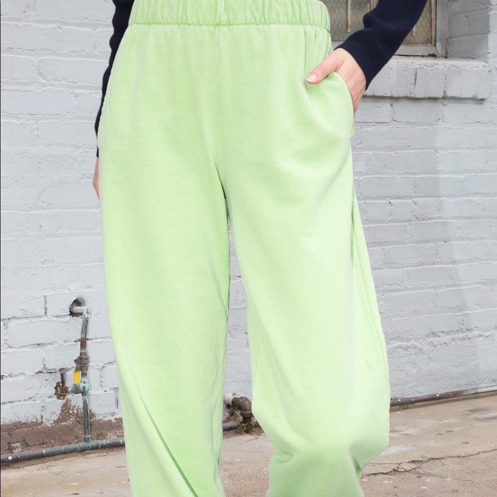 Brandy Melville Green Rosa Sweatpants